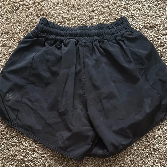 Lululemon Black Camo Shorts - Picture 3 of 4